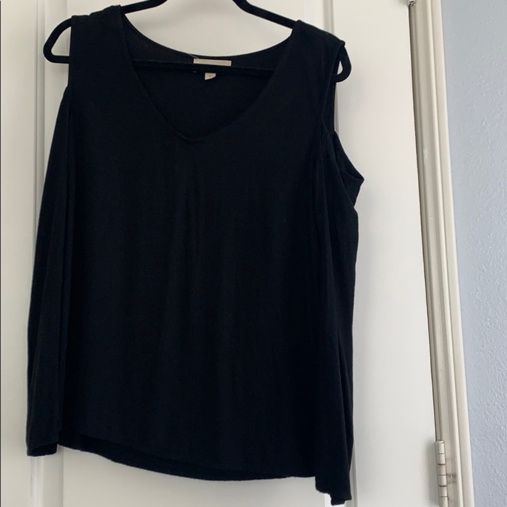 Cloth & Stone cold shoulder top